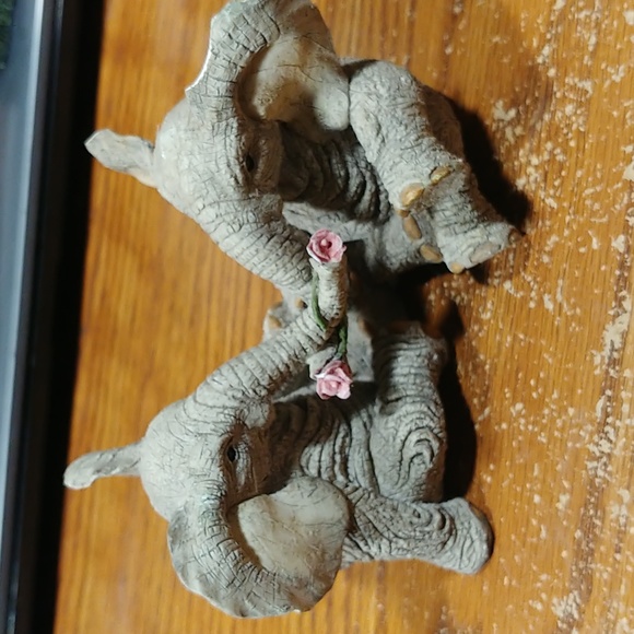 Lot of 8 different elephant curios - Picture 11 of 12